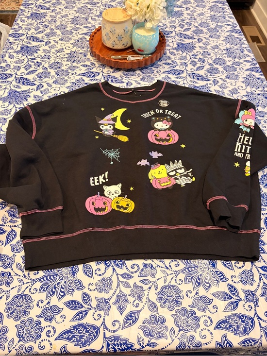 Sanrio Tops - NWOT Women’s XL Hello Kitty Halloween Hybrid Graphic Sweatshirt